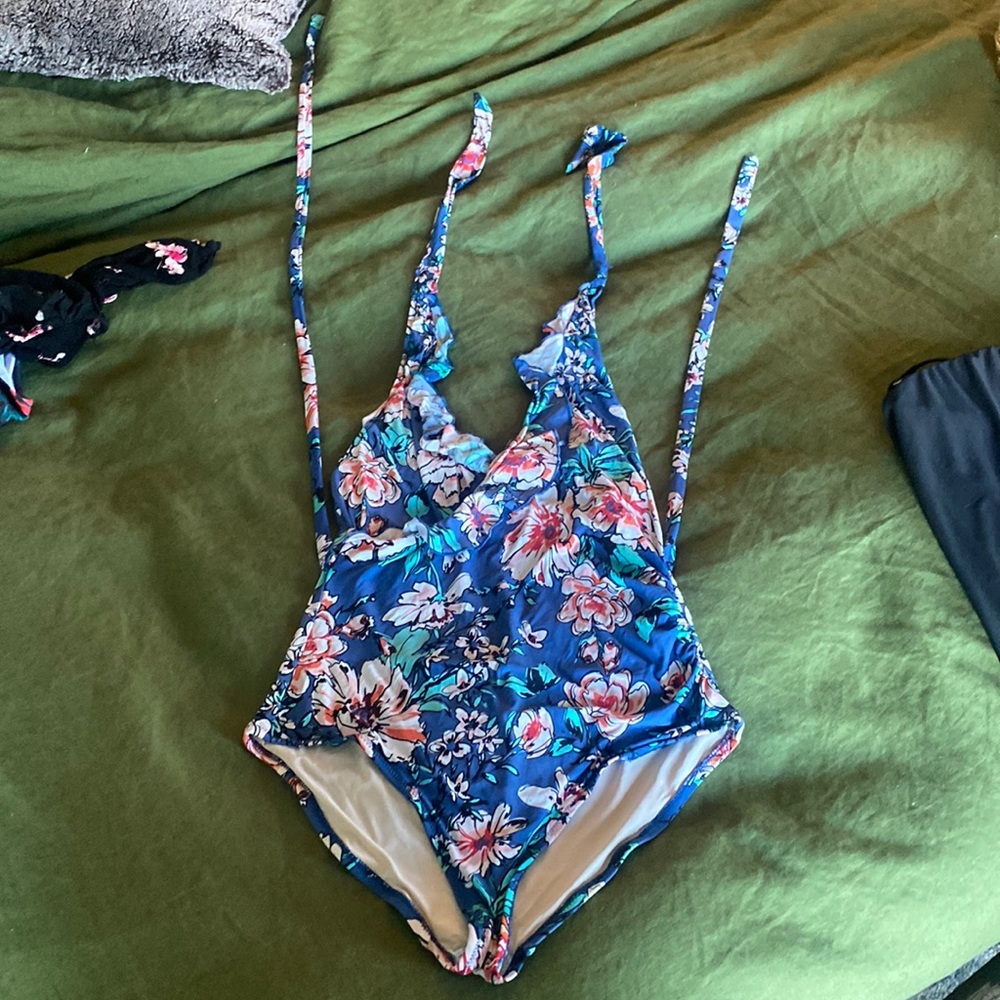 Sexy cut floral multicolor one piece L